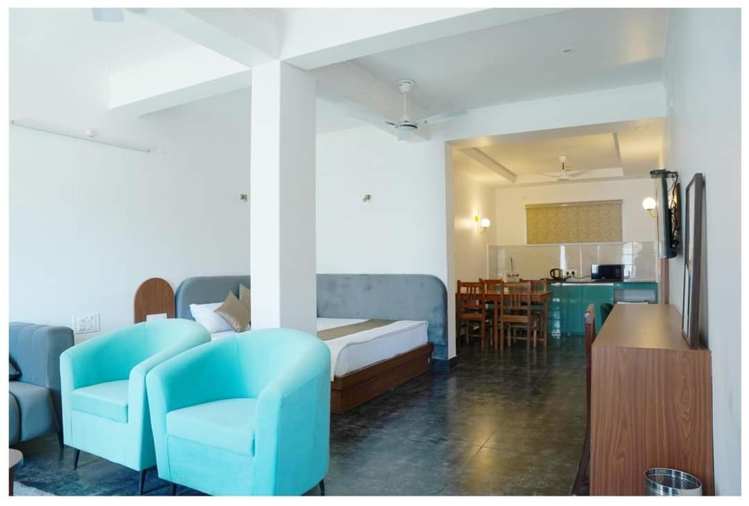 The Periwinkle Homestay Bhīm Tāl Exterior foto